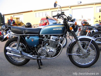 Honda CB750 đã thay đổi mọi thứ trong ngành công nghiệp môtô